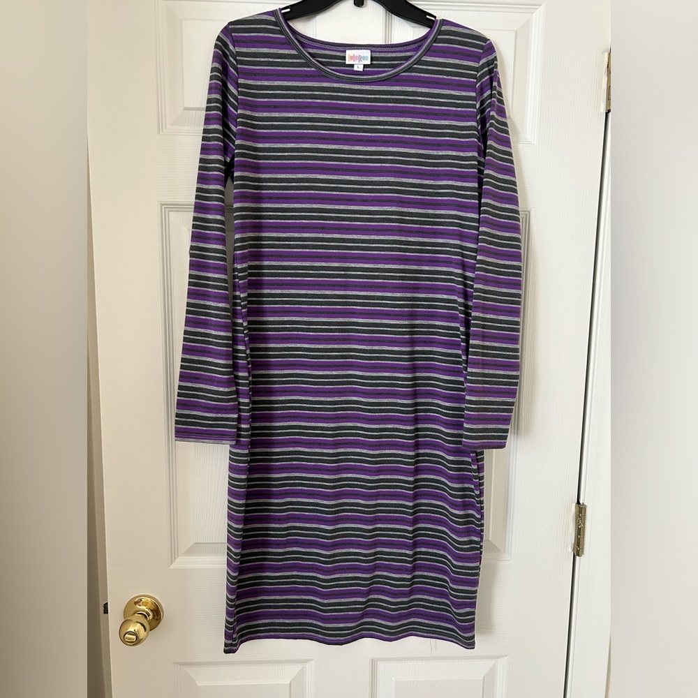 Woman’s LuLaRoe purple and grey dress